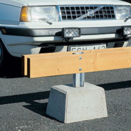 Parkeringsräcken | Parkeringsräcke dubbelt fristående med betongfot