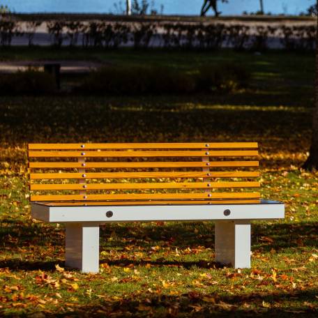 Parkbänkar | Smart solbänk med solceller