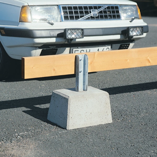 Parkeringsräcken | Parkeringsräcke fristående med betongfot