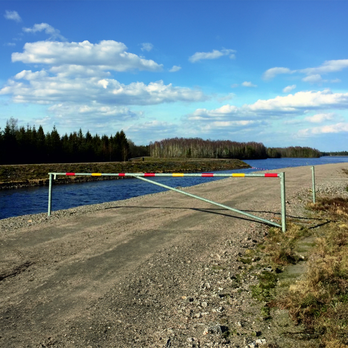 Bommar & Avspärrning | Väggrind teleskopisk 5,2 - 9,5m